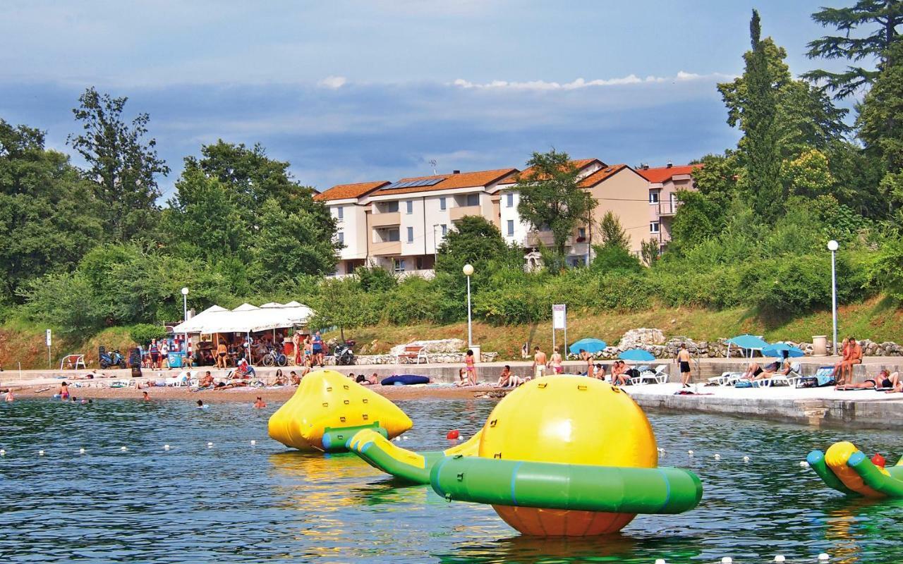 Apartments Maslina II Njivice Buitenkant foto